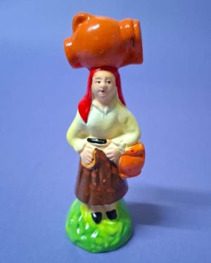 14 - Mulher com bilha deitada na cabeça