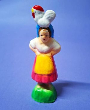 15 - Galinheira com galo na cabeça