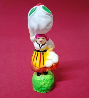 17 - Mulher com trouxa na cabeça