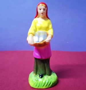 2 - mulher com cesto de peixe